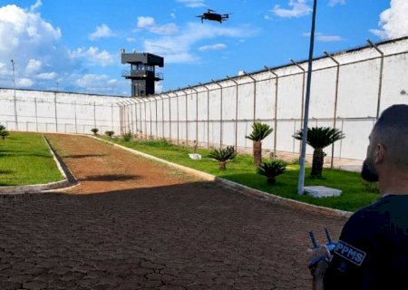 Arremesso de drogas e celulares faz Agepen usar drone para vigiar presídio de Dourados