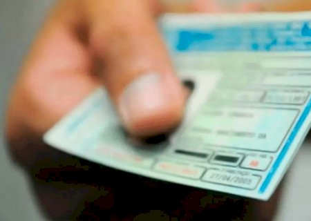 Detran-MS divulga número de CNHs suspensas e cassadas