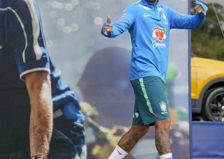 Neymar não viaja com seleção para Cleveland; segue em tratamento