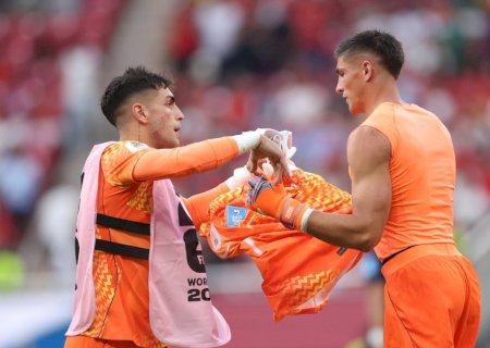 Goleiro do Inter, substituto de Muslera, foi um dos líderes de rebelião contra Bielsa, segundo rádio