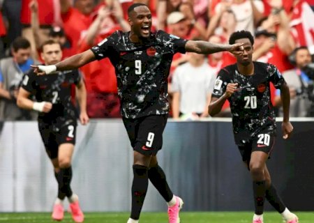 Canadá atropela Catar e vence pela primeira vez em uma Copa do Mundo