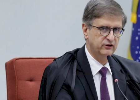 PGR se manifesta contra revisão da condenação de Bolsonaro