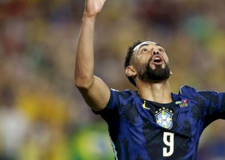 Matheus Cunha vive sonho na Copa e valoriza elenco: "grupo de amigos"
