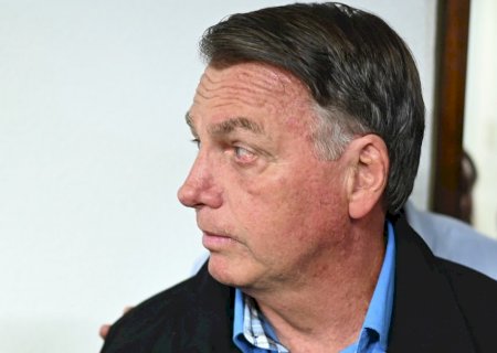 Bolsonaro teve piora no quadro de soluços, diz relatório | Jovem Pan