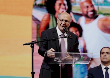 Gasolina com 32% de etanol será aprovada, diz Alckmin