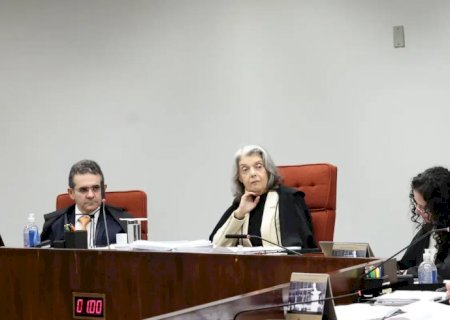 STF forma maioria para condenar Eduardo Bolsonaro no caso do tarifaço
