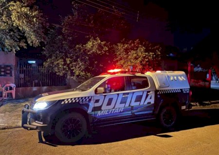 Homem é esfaqueado no peito e nas costas em suposta vingança em Maracaju