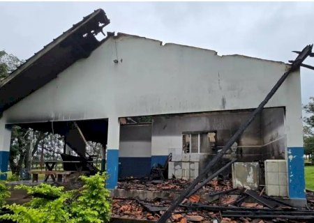 Indígenas deixam sedes de fazenda em Sidrolândia após mediação do Ministério