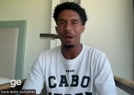 Herói de Cabo Verde cita infância em área perigosa e valoriza mãe: "Sozinha fez quem sou hoje"