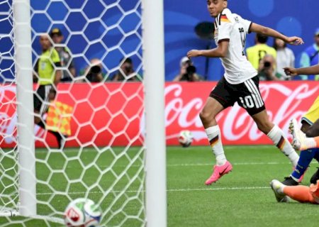 Alemanha repete 7x1 sobre Curaçao, que faz seu primeiro gol em Copas
