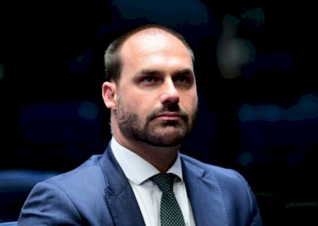 DPU pede adiamento de julgamento de Eduardo Bolsonaro no STF