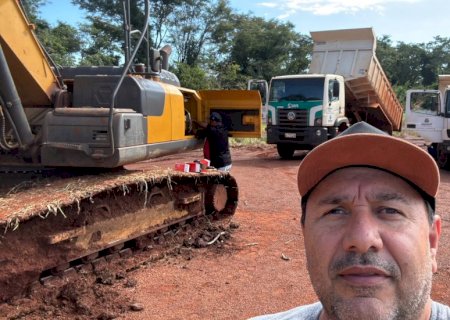 Itaporã - Adriano Martins acompanha obras na região do Canhadão e reforça compromisso com as comunidades rurais (Vídeo e Fotos)