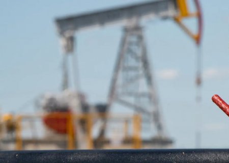 Petróleo dispara com aumento de tensão no Oriente Médio