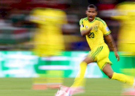 Jayden Adams, jogador da seleção sul-africana, morre aos 25 anos