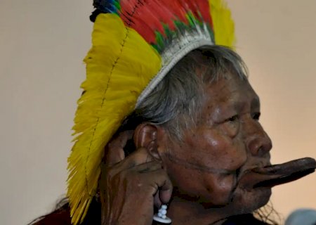 Cacique Raoni apresenta boa evolução clínica e vai para enfermaria