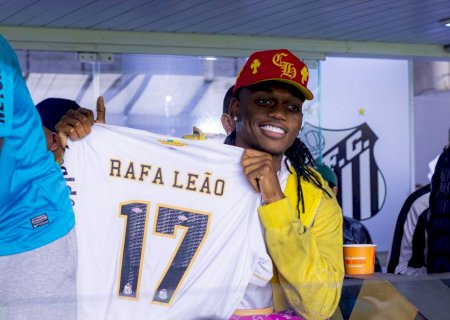 Rafael Leão, da seleção de Portugal, vai a jogo do Santos e exalta Neymar: "Ídolo da infância"
