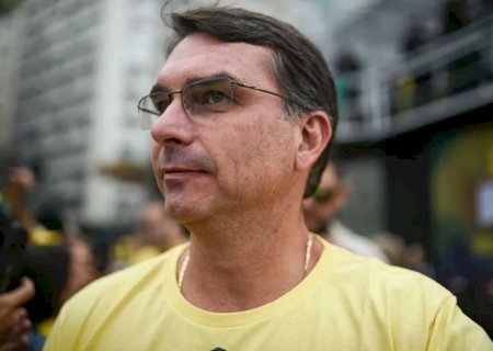 Tereza Cristina e Damares Alves esvaziam encontro de Flávio com Mulheres