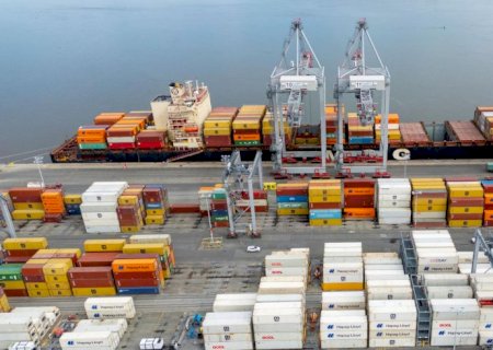 EUA impõem novas tarifas de 50% sobre alguns produtos canadenses