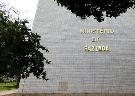 Projeção oficial de inflação sobe para 5,1%, com estouro da meta