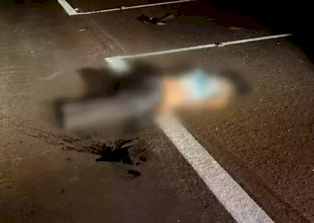 Mulher morre após ser atropelada na BR-463; motorista foge no MS