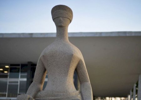 STF muda decisão de Moraes e reduz pena de condenada por 8 de janeiro