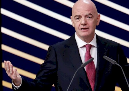 Dirigentes se afastam de Infantino em meio à batalha de poder na Fifa
