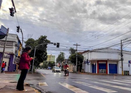 Quinta-feira começa tranquila, mas frente fria pode trazer tempestades a MS