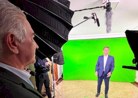 Azambuja grava programa eleitoral com Flávio Bolsonaro em Brasília: 'Senado forte'