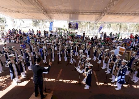 Mais de 30 cidades participam hoje do Estadual de Bandas e Fanfarras em Dourados