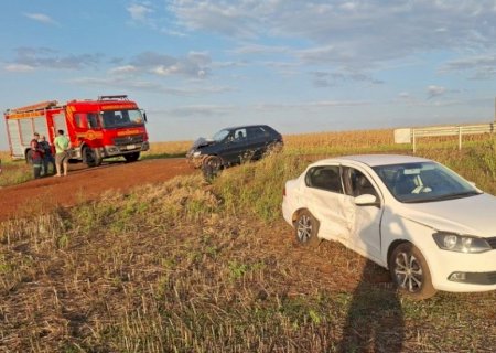 Colisão entre dois veículos deixa vítimas feridas na MS-156 em Caarapó