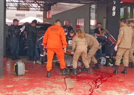 Jovem é baleado com tiros na c@beça em garagem de veículos em Dourados
