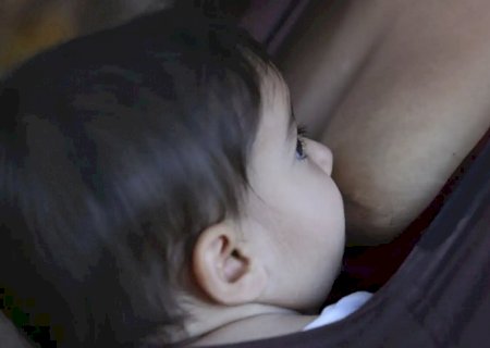 Amamentação reduz risco de doença cardíaca na mãe