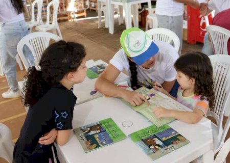 Dia de Cooperar re&uacute;ne servi&ccedil;os gratuitos e a&ccedil;&otilde;es de solidariedade