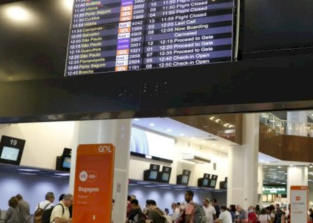 Aeroporto Santos Dumont é liberado para pousos e decolagens
