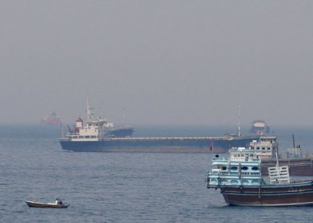 EUA e Irã retomam hostilidades; Ilha de Larak é atacada