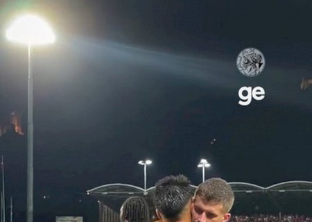 Ídolo da Holanda critica Marcos Leonardo em início no Ajax: "Até senti pena dele"