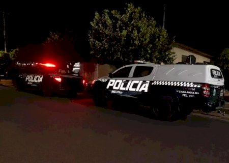 Pai e filha de 3 anos são mortos dentro de veículo após ataque no MS