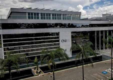 CNJ acaba com aposentadoria compulsória como punição máxima para juiz