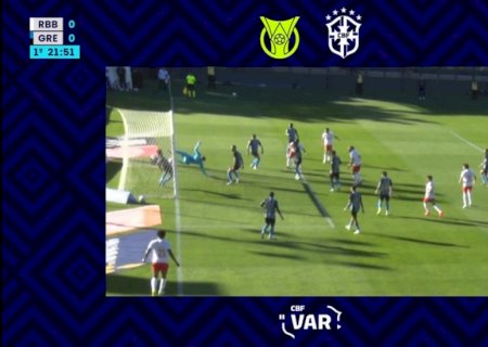 Entrou ou não? Gol do Bragantino contra o Grêmio é anulado após checagem do VAR; veja o lance