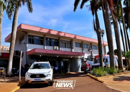 Bebedeira termina com homem ferido com garrafada e internado no HV