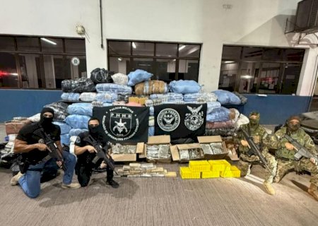 Casal tenta fugir do Bope e acaba preso com R$ 8 milhões em drogas e munições