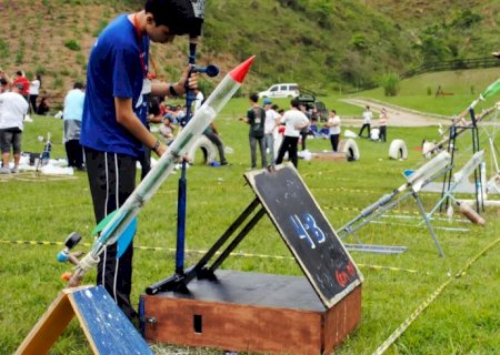 Estudantes de todo o país participam da Jornada de Foguetes 2026