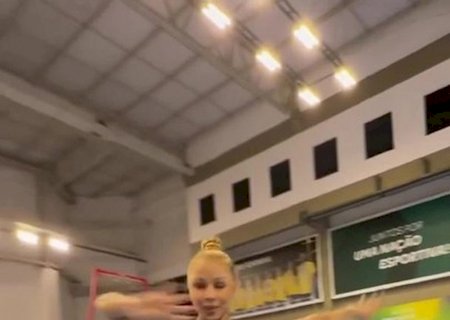 Flávia Saraiva faz tributo a Ney Matogrosso e Luiz Gonzaga em nova série de solo; veja vídeo