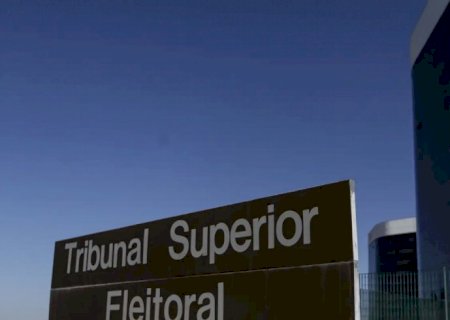 TSE rejeita ação para derrubar imagem de Bolsonaro feita por IA