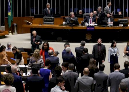 Mineradoras elogiam, mas municípios criticam PL de minerais críticos
