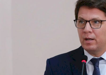 Dino aponta indícios de liderança de Mário Frias em desvio de emendas