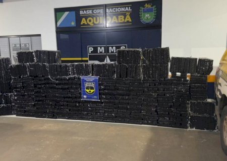 Adolescente é apreendido conduzindo veículo com 1,1t de maconha