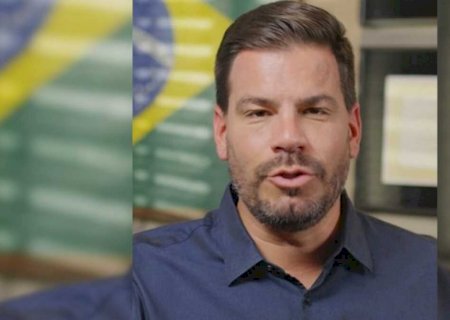 Com apenas dois caminhos, Contar reforça apoio a Flávio Bolsonaro em MS (vídeo)