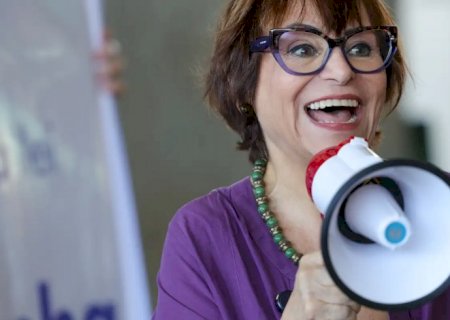 Viva Maria, da Rádio Nacional, presta serviço a mulheres há 45 anos 