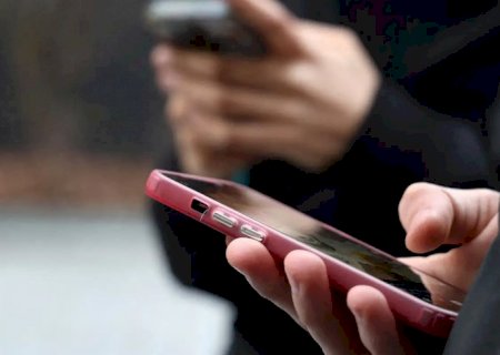 Jovem cria plataforma para ajudar nova geração de eleitores nas urnas